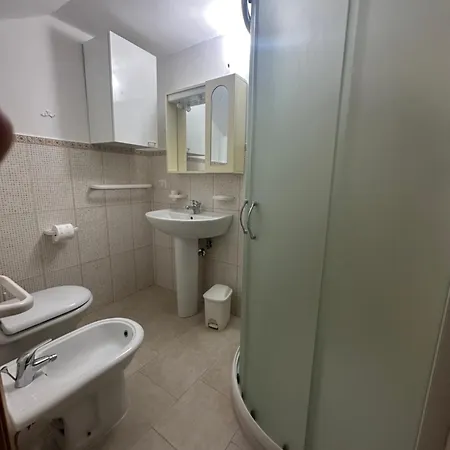 Apartment House Paky *